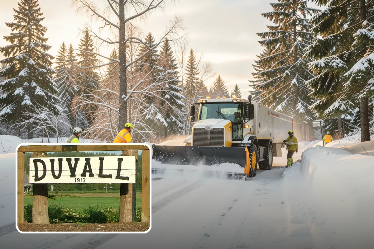 ADA Sidewalk Clearing in Duvall, King County, WA - Maintains ADA-compliant accessible routes