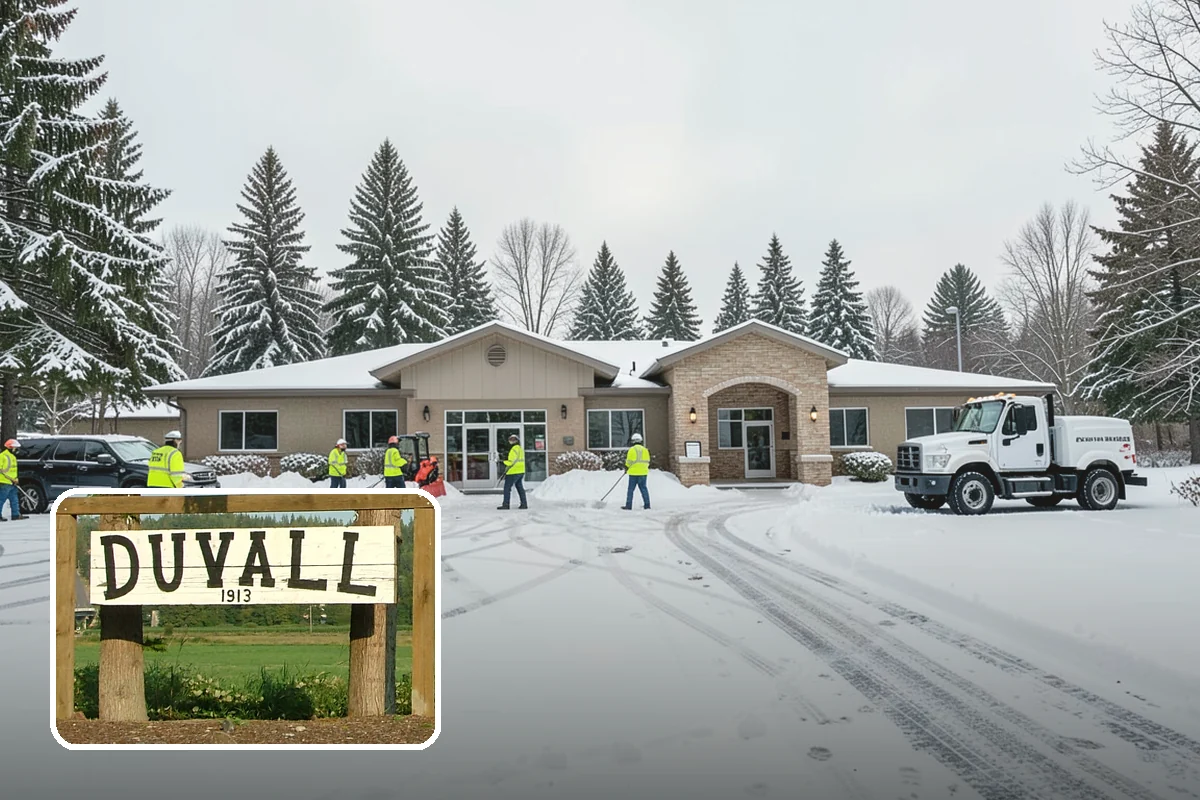 Bank Sidewalk Clearing in Duvall, King County, WA - Lobby and ATM approaches cleared for every customer